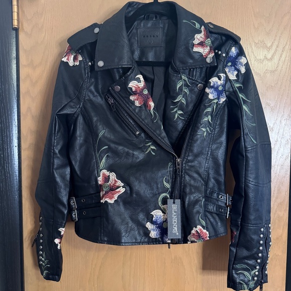 BLANKNYC Black Moto Vegan Leather Jacket - Floral Embroidery - size large - Picture 3 of 11